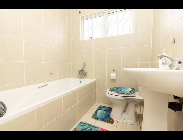 3 BEDROOM SIMPLEX FOR SALE IN MALVERN